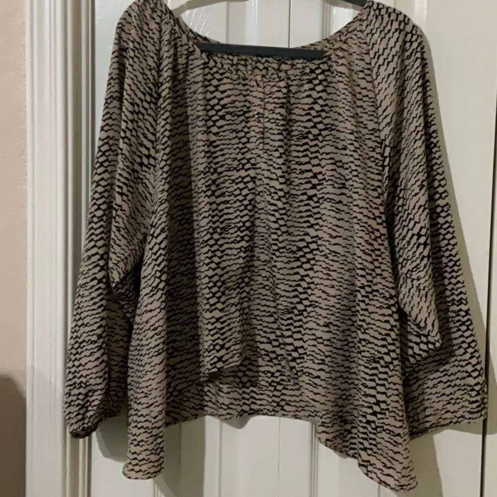 Women's Black and Tan Top